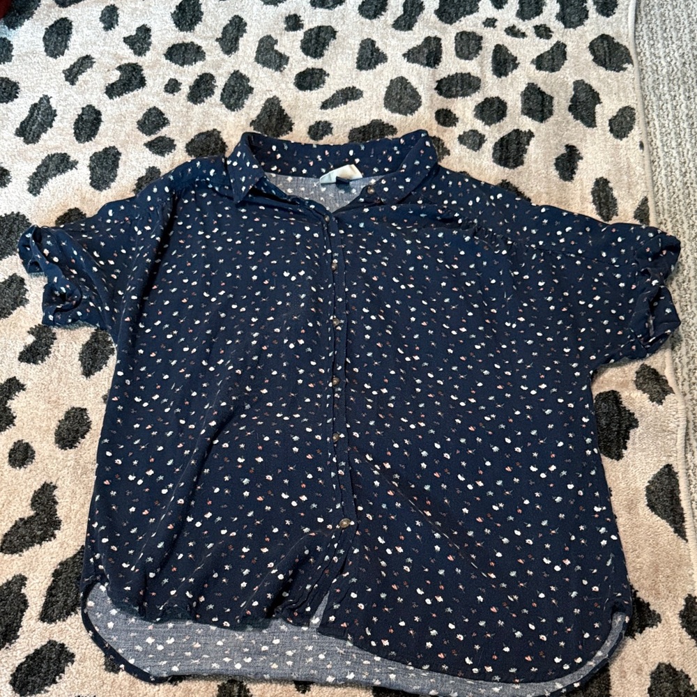 Universal Thread Womens Navy Blue Button Down Shirt